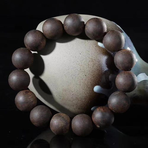 土豪花36萬買了根花梨 切開后 竟然是極品中的極品