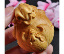 太行崖柏手把件 自然造化與人文雅趣的完美融合